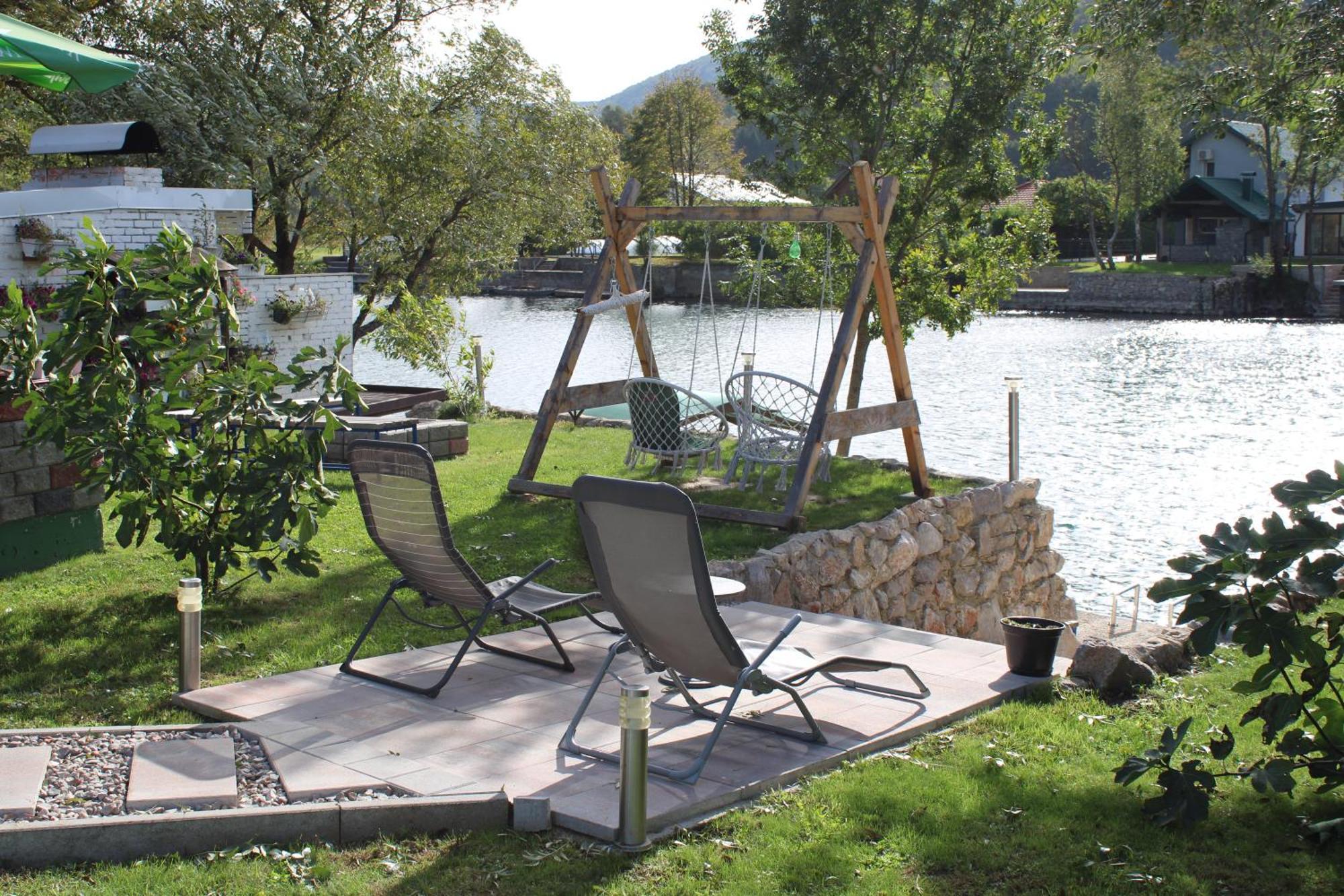Am Una Lux House Bihac Exterior photo
